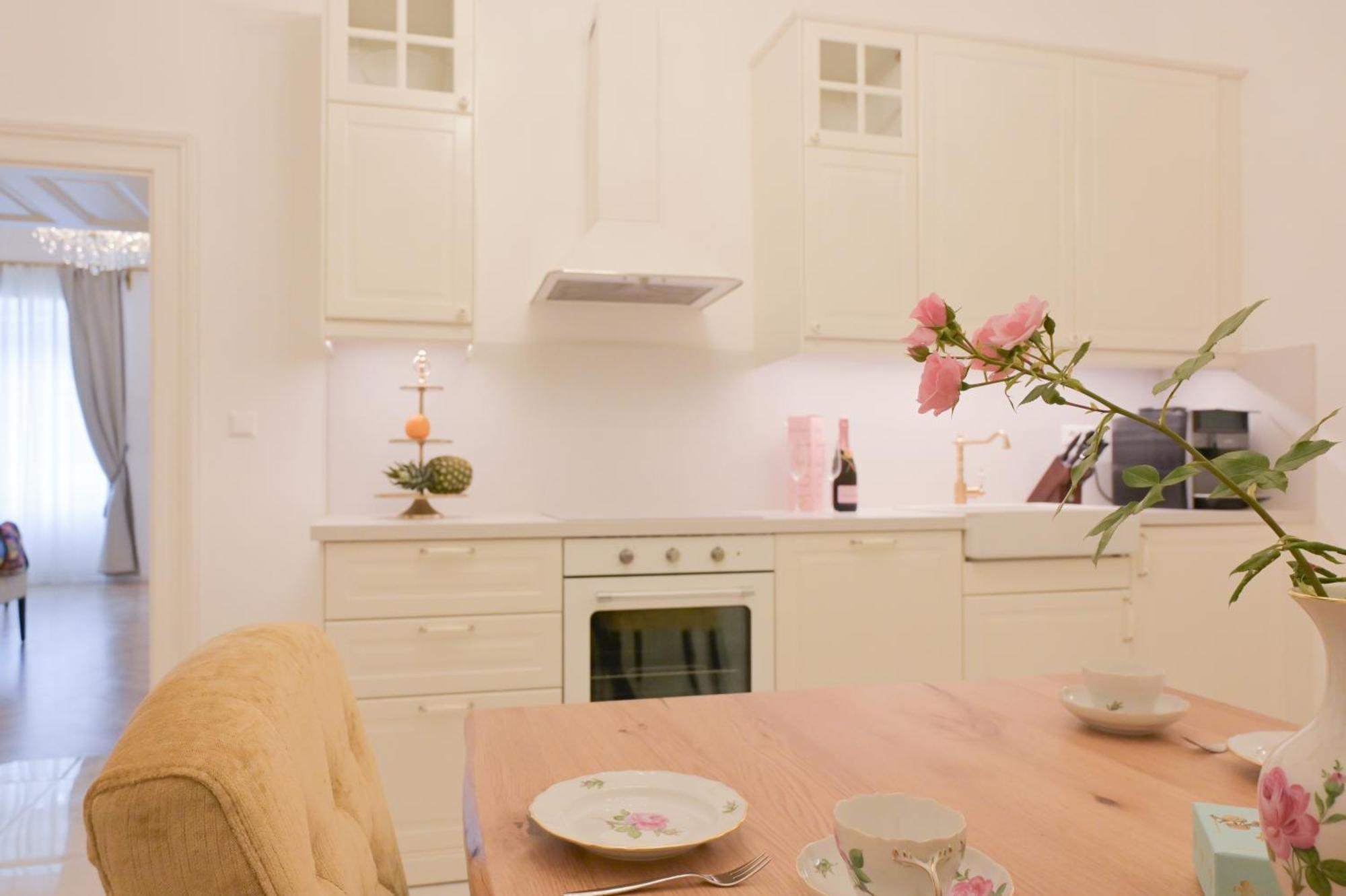 Villa Gutenberg Le Grand ---Free Parking--- Klagenfurt am Woerthersee Ngoại thất bức ảnh